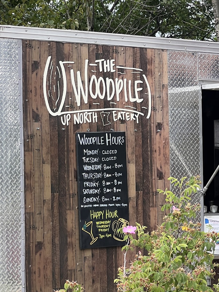 The Woodpile Up North Eatery And Mini Golf